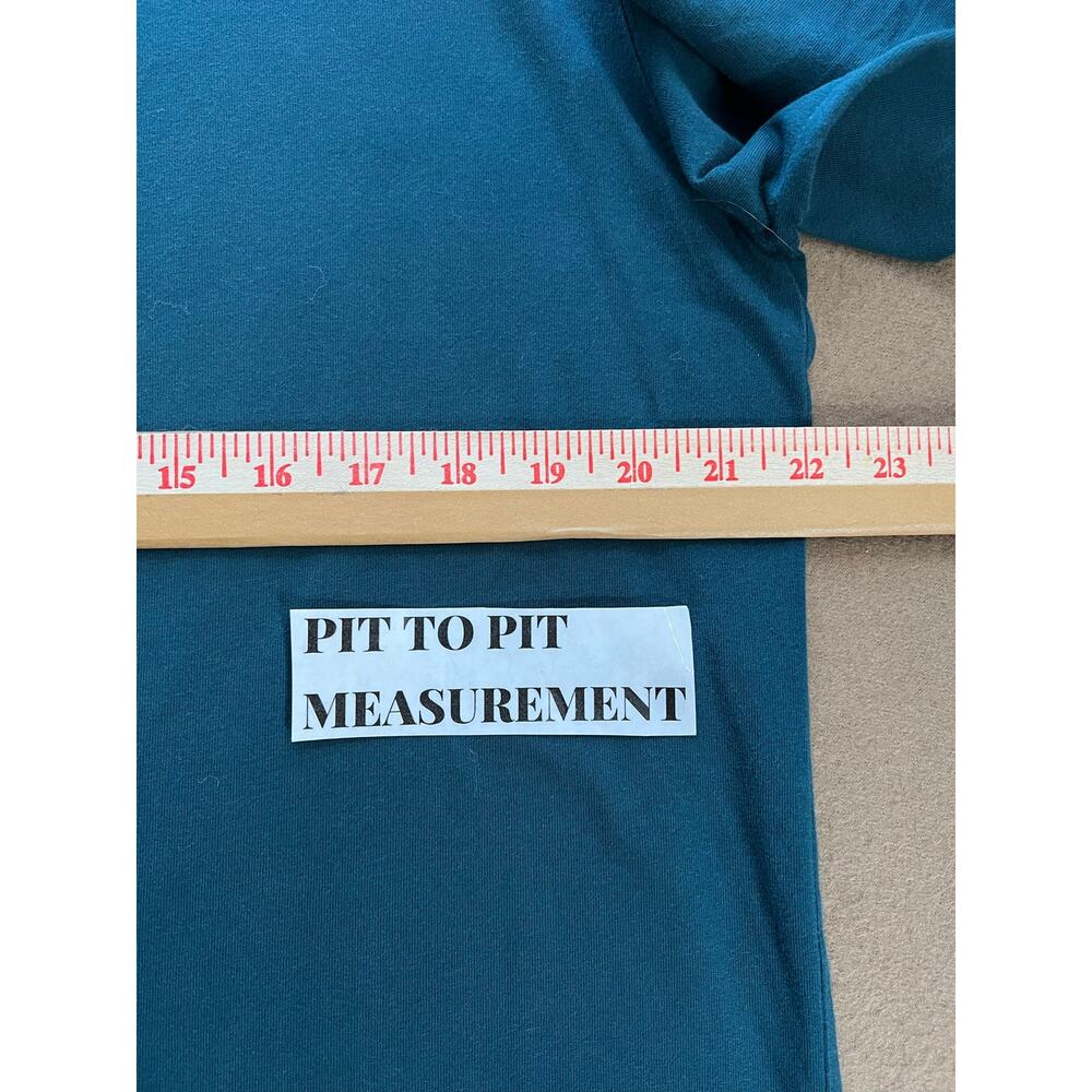 L.L. Bean Set Of 2 Men's Carefree Unshrinkable T-Shirt Traditional Fit Medium - Picture 6 of 8